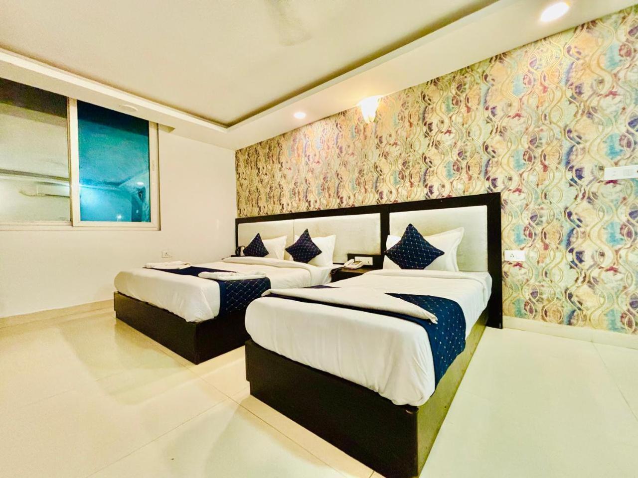 The Bellwood Suites Near Igi Airport Nueva Delhi Exterior foto
